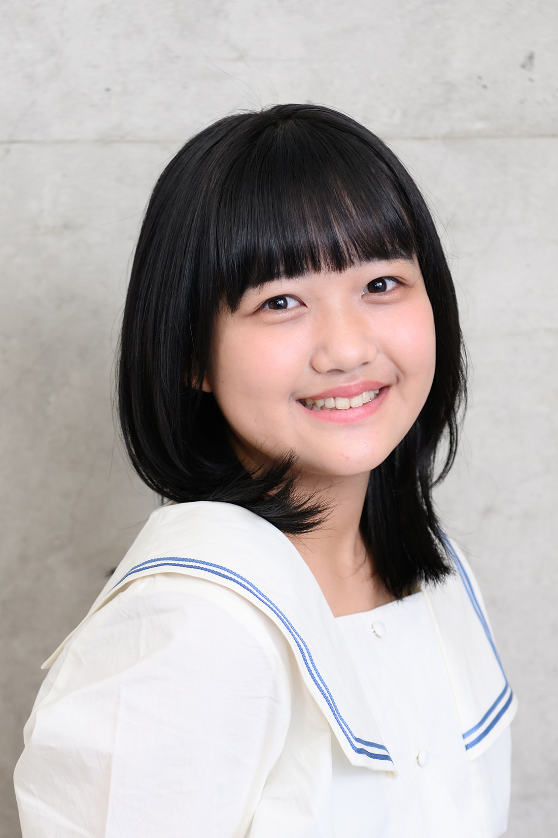 安山　夢子