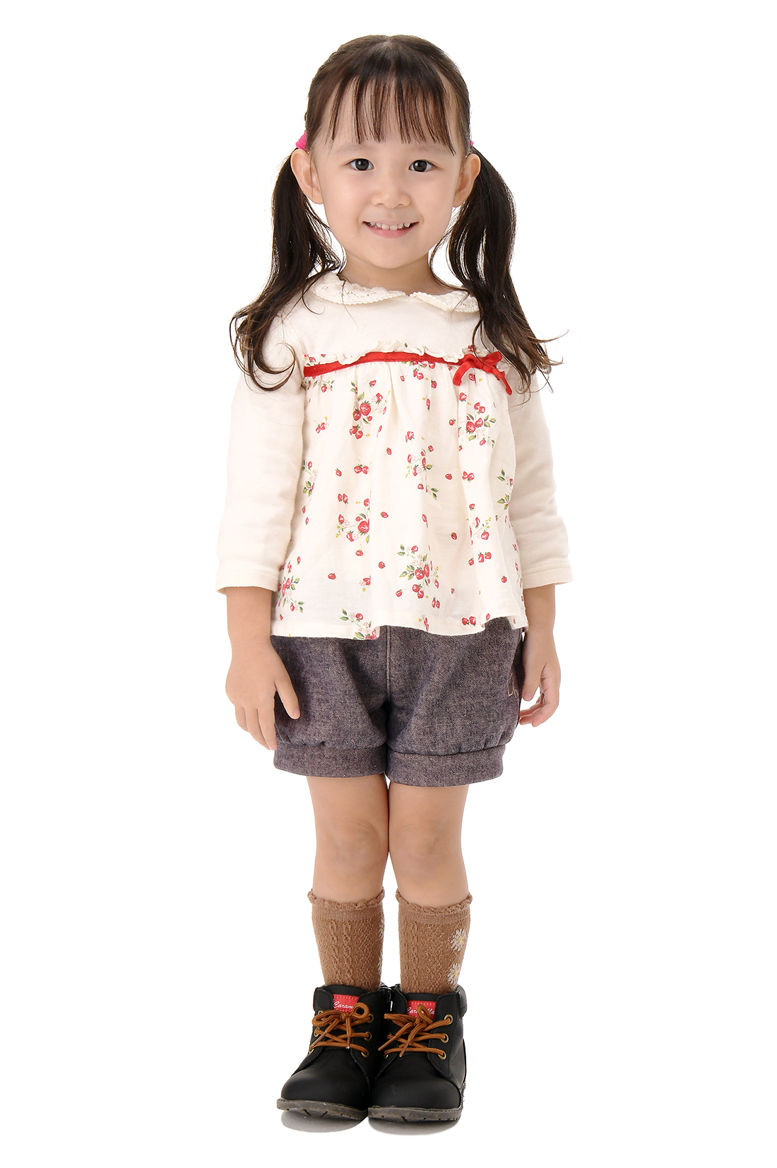 大西 さら咲 │ アーティスト │ テアトルアカデミー