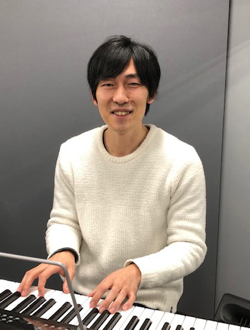 インストラクター